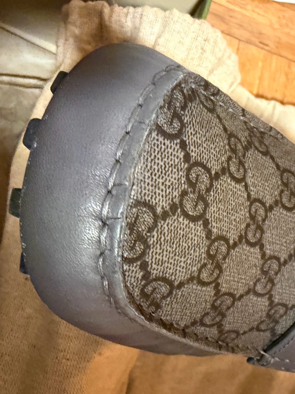 Gucci Men's Gray GG Monogram Leather Driving Loafers - Picture 4 of 7